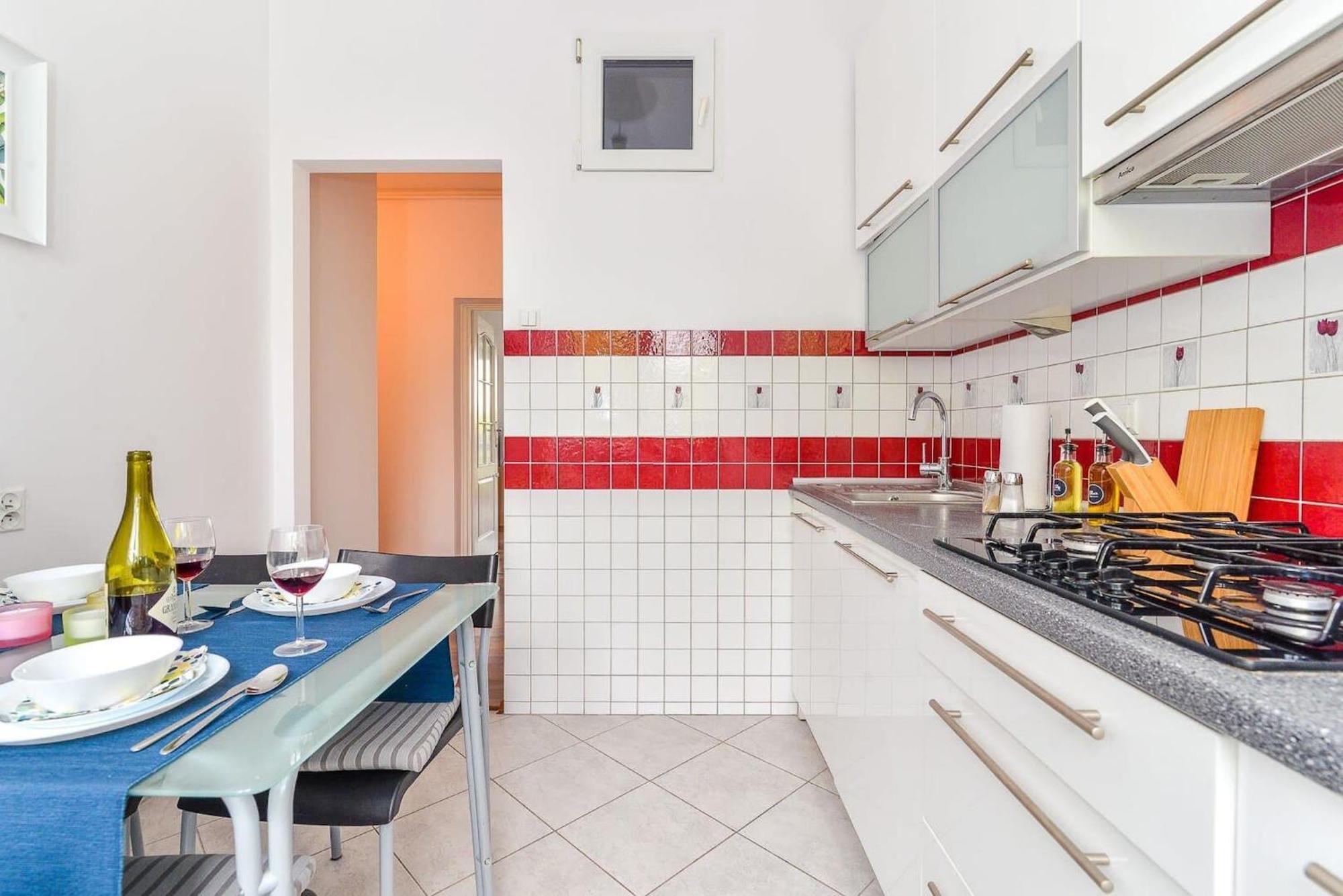 Cozy Apartment With Balcony - Palace Of Culture By Rent Like Home Warschau Buitenkant foto
